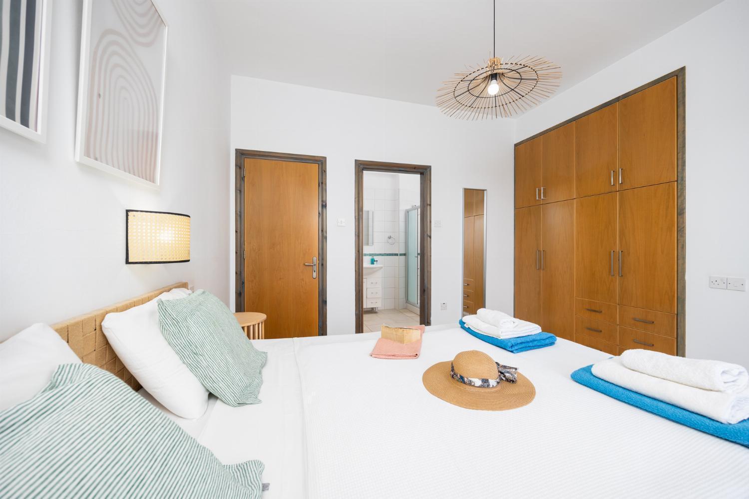 Villa Poseidonas 佩亚 外观 照片